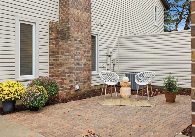 Photo 3 of Single family home for sale at 4711 Lund Point, Saint Paul, MN 55122 | MLS# 7153806 | Listing updated on 2026-10-20