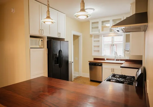 Photo 4 of Single family home for sale at 405 6th Street, Jackson, MN 56143 | MLS# 7153817 | Listing updated on 2026-10-14