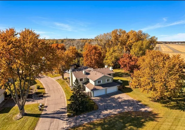 Photo 2 of Single family home for sale at 3531 Cloman Way, Inver Grove Heights, MN 55076 | MLS# 7153846 | Listing updated on 2026-10-20