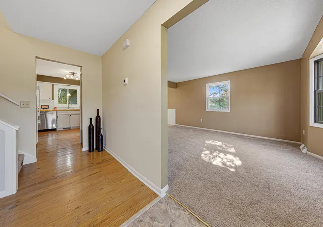 Photo 4 of Single family home for sale at 30 Jefferson Dr, Northfield, MN 55057 | MLS# 7153851 | Listing updated on 2026-10-30