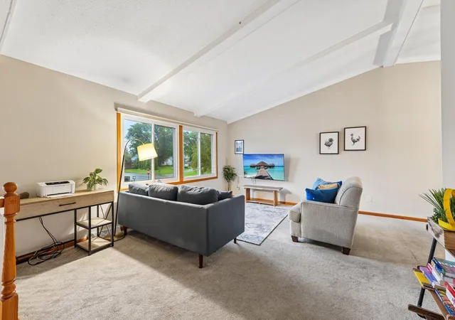 Photo 4 of Single family home for sale at 810 Clearbrook Ln, Saint Paul, MN 55127 | MLS# 7153855 | Listing updated on 2026-10-04
