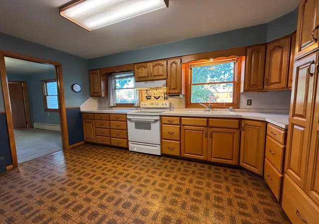 Photo 3 of Single family home for sale at 642 Louisiana Ave, Adrian, MN 56110 | MLS# 7153863 | Listing updated on 2026-10-19