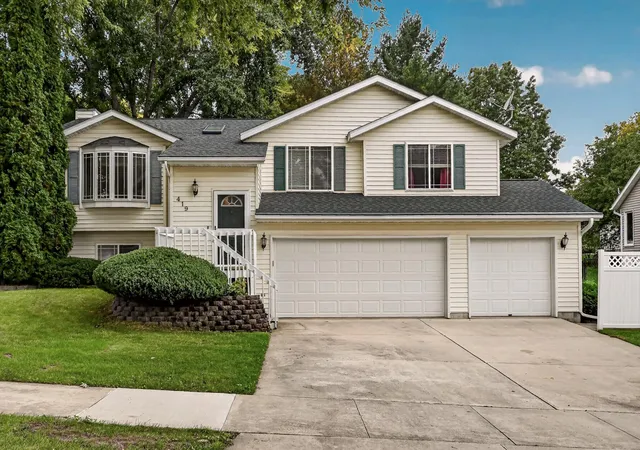 Photo 1 of Single family home for sale at 419 43rd Avenue Nw, Rochester, MN 55901 | MLS# 7153889 | Listing updated on 2026-10-05