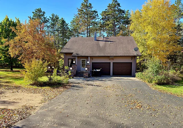 Photo 3 of Single family home for sale at 19761 Ermine Trl, Park Rapids, MN 56470 | MLS# 7153901 | Listing updated on 2026-10-08