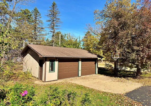 Photo 3 of Single family home for sale at 19761 Ermine Trl, Park Rapids, MN 56470 | MLS# 7153901 | Listing updated on 2026-10-09