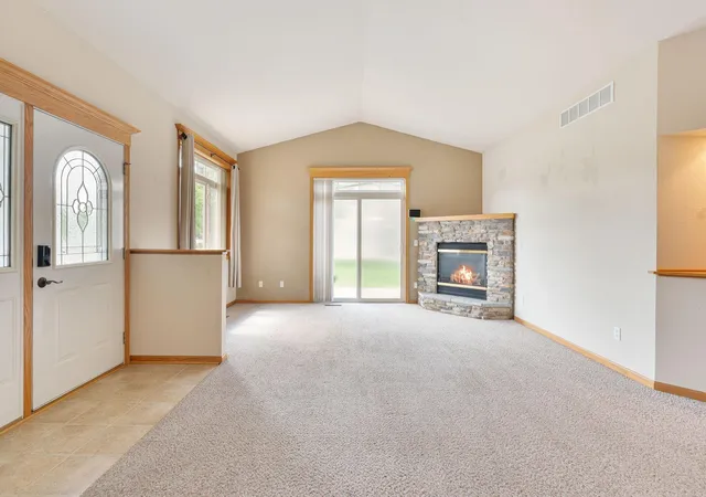 Photo 2 of Single family home for sale at 4121 Trumpeter Dr SE, Rochester, MN 55904 | MLS# 7153908 | Listing updated on 2026-10-05