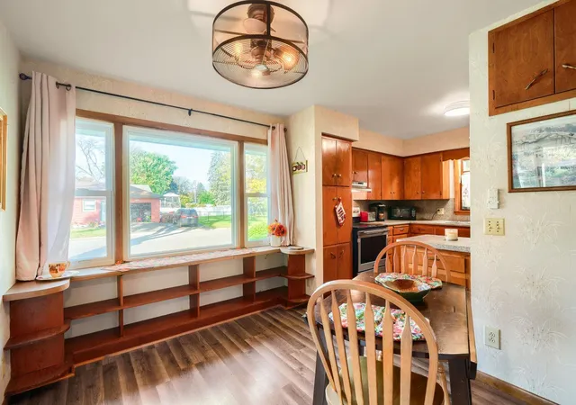 Photo 4 of Single family home for sale at 830 5th Street W, Hastings, MN 55033 | MLS# 7153913 | Listing updated on 2026-10-19