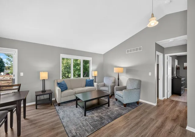 Photo 3 of Sale Pending at 4402 Cambridge Ln Nw, Rochester, MN 55901 | MLS# 7153916 | Listing updated on 2026-10-05