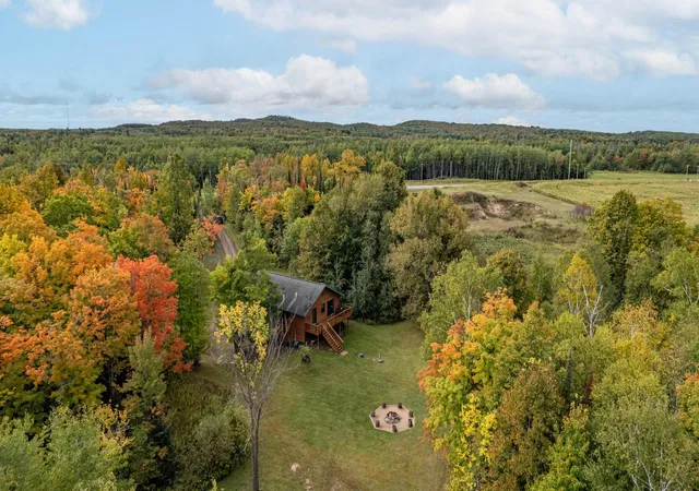 Photo 3 of Single family home for sale at 9821 Highway 2, Brookston, MN 55711 | MLS# 7153918 | Listing updated on 2026-10-06