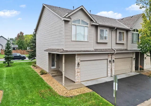 Photo 1 of Single family home for sale at 1120 Bristol Ln, Farmington, MN 55024 | MLS# 7153923 | Listing updated on 2026-10-05