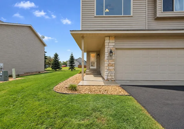 Photo 3 of Single family home for sale at 1120 Bristol Ln, Farmington, MN 55024 | MLS# 7153923 | Listing updated on 2026-10-16