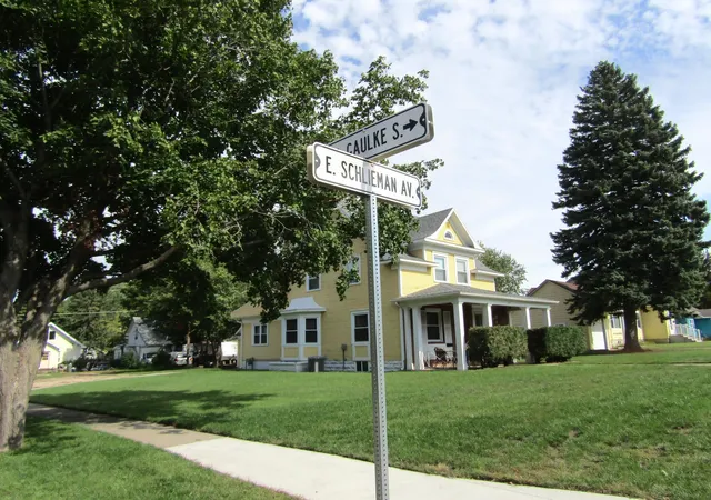 Photo 3 of Single family home for sale at 223 E Schlieman Ave, Appleton, MN 56208 | MLS# 7153930 | Listing updated on 2026-10-02