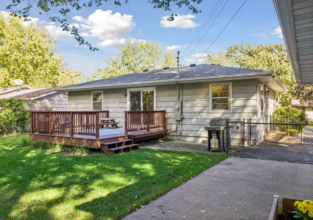Photo 3 of Single family home for sale at 4333 Diamond Dr, Saint Paul, MN 55122 | MLS# 7153938 | Listing updated on 2026-10-08