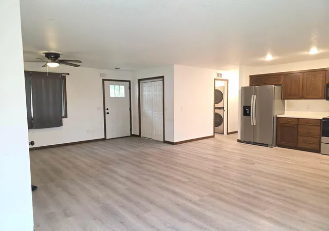Photo 3 of Single family home for sale at 411 Oak St, Grasston, MN 55030 | MLS# 7153940 | Listing updated on 2026-10-03