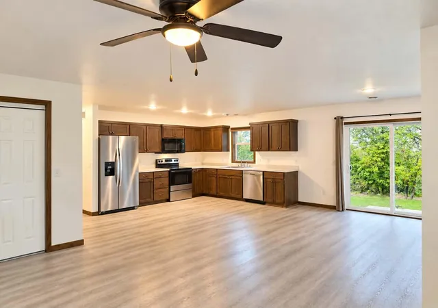 Photo 4 of Single family home for sale at 411 Oak St, Grasston, MN 55030 | MLS# 7153940 | Listing updated on 2026-10-03