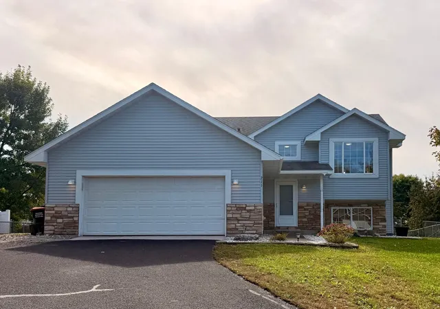 Photo 1 of Single family home for sale at 211 Dresden Alcove, Waverly, MN 55390 | MLS# 7153946 | Listing updated on 2026-10-02