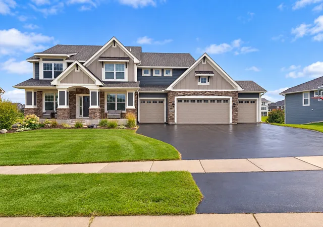 Photo 1 of Single family home for sale at 19235 Huxley Ave, Lakeville, MN 55044 | MLS# 7153948 | Listing updated on 2026-10-02
