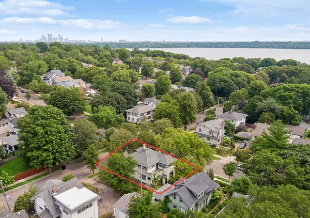 Photo 3 of Single family home for sale at 3001 W 47th Street, Minneapolis, MN 55410 | MLS# 7153982 | Listing updated on 2026-10-07