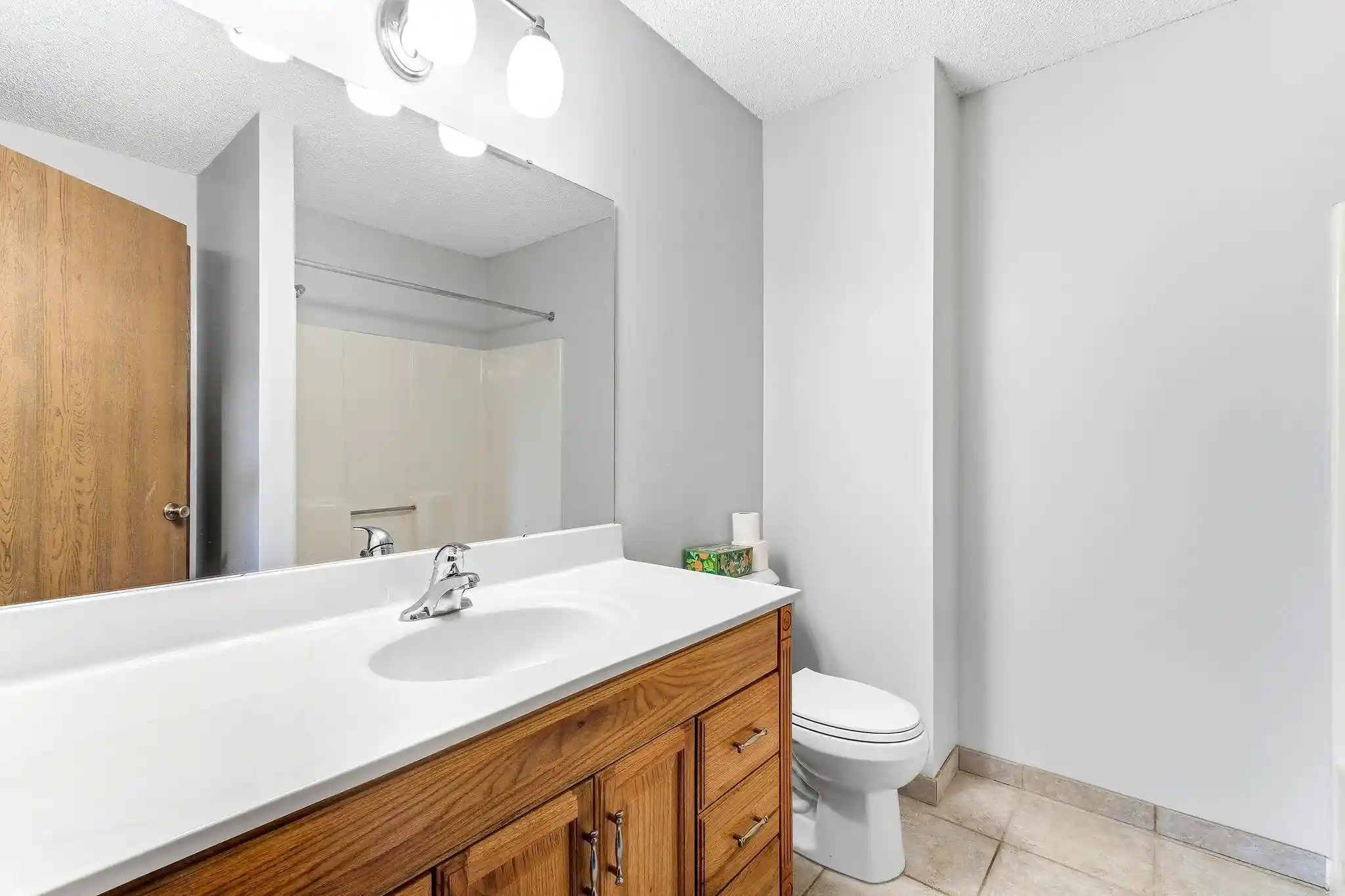 Listing Photo 10 - Condo for sale in 2606 Brookdale Ln located at 2606 Brookdale Ln, Minneapolis, MN 55444 - Unit 2606 Brookdale Ln