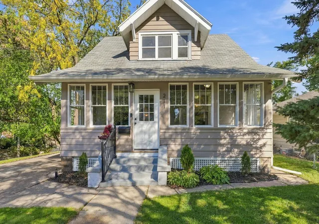 Single family home for sale at 211 Morton St E, Saint Paul, MN 55107 | MLS# 7154017