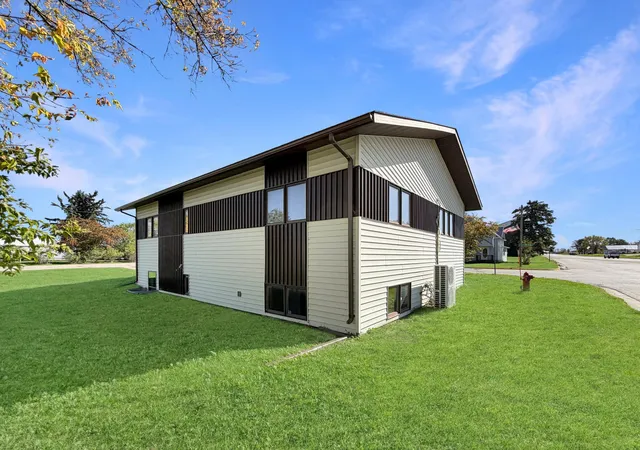 Listing Photo 4 - Condo for sale in building located at 227 1st Ave SW, Clearbrook, MN 56634