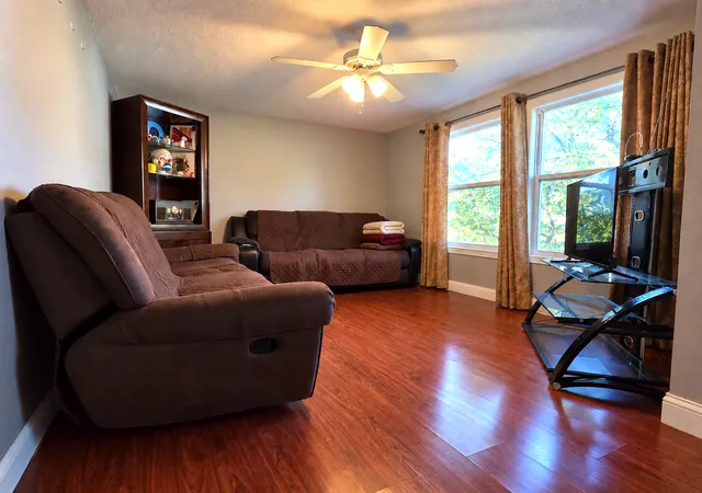Photo 3 of Single family home for sale at 3913 52nd Avenue N, Minneapolis, MN 55429 | MLS# 7154042 | Listing updated on 2026-10-07