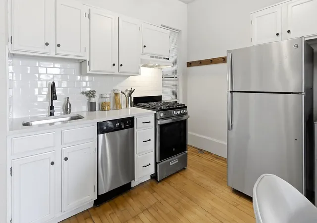 Photo 2 of Condo for sale at 605 S 9th Street #6, Minneapolis, MN 55404 | MLS# 7154044 | Listing updated on 2026-10-03