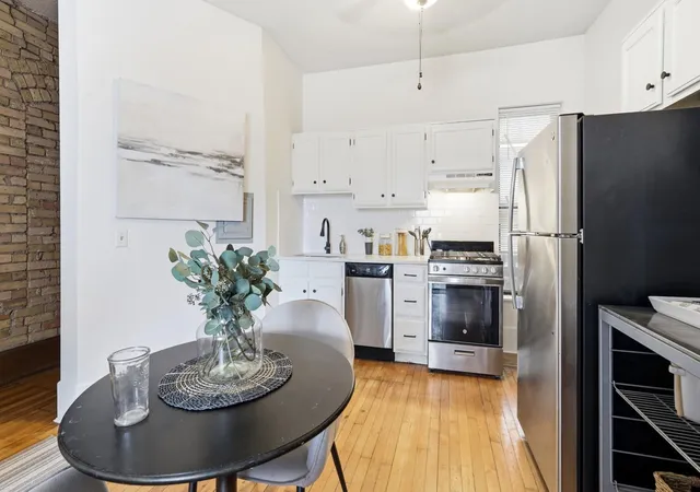 Photo 3 of Condo for sale at 605 S 9th Street #6, Minneapolis, MN 55404 | MLS# 7154044 | Listing updated on 2026-10-03