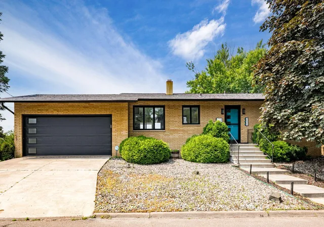 Photo 1 of Sale Pending at 3535 Minnesota Ave, Duluth, MN 55802 | MLS# 7154047 | Listing updated on 2026-10-29