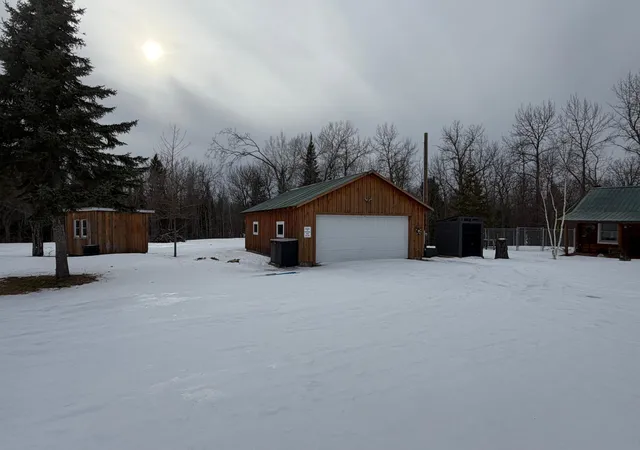 Photo 2 of Single family home for sale at 1736 67th Street Sw, Baudette, MN 56623 | MLS# 7154048 | Listing updated on 2026-10-03