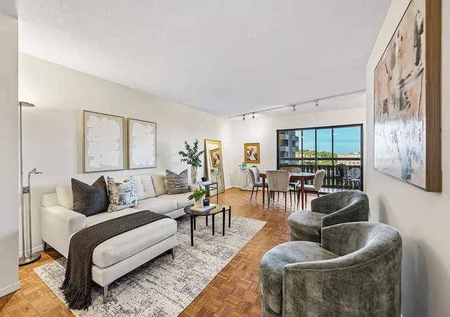 Photo 1 of Condo for sale at 400 Groveland Ave #611, Minneapolis, MN 55403 | MLS# 7154054 | Listing updated on 2026-10-07