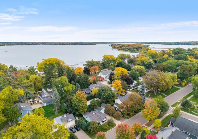 Photo 3 of Sale Pending at 4942 Johnson Ave, Saint Paul, MN 55110 | MLS# 7154067 | Listing updated on 2026-10-19