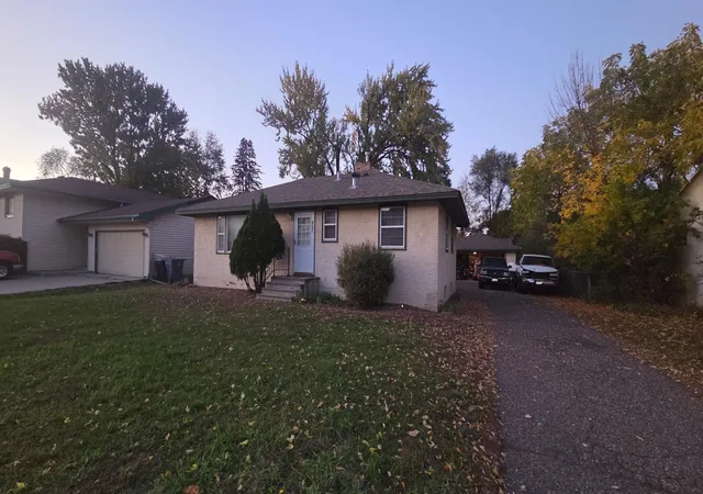 Single family home for sale at 627 Grant St, Anoka, MN 55303 | MLS# 7154068