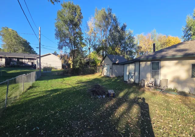 Photo 4 of Single family home for sale at 627 Grant St, Anoka, MN 55303 | MLS# 7154068 | Listing updated on 2026-10-30