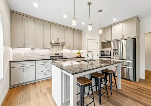 Photo 3 of Single family home for sale at 325 County Rd B W, Saint Paul, MN 55113 | MLS# 7154074 | Listing updated on 2026-10-08