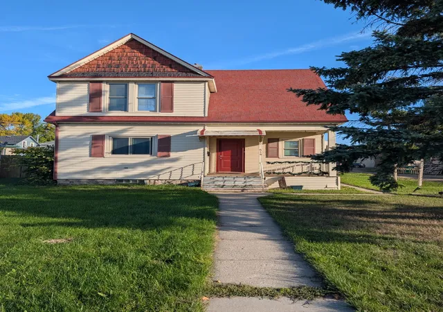 Photo 2 of Single family home for sale at 616 3rd Avenue N, Wahpeton, ND 58075 | MLS# 7154100 | Listing updated on 2026-10-04