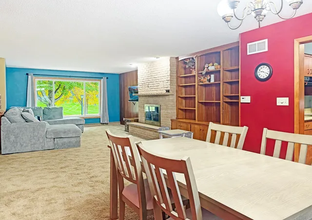 Photo 3 of Single family home for sale at 219 E Hollett St, Tracy, MN 56175 | MLS# 7154102 | Listing updated on 2026-10-20