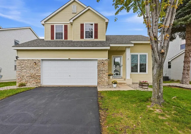Photo 1 of Single family home for sale at 6621 Carlisle Curv, Shakopee, MN 55379 | MLS# 7154158 | Listing updated on 2026-10-08