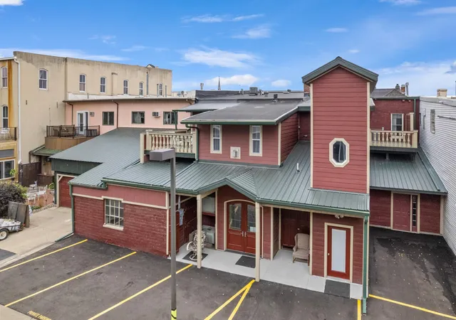 Single family home for sale at 234 Main St W #200, Wabasha, MN 55981 | MLS# 7154169
