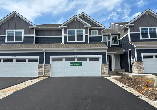 Single family home for sale at 3487 Trails End Cir, Saint Paul, MN 55123 | MLS# 7154182