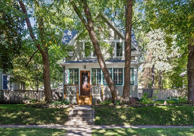 Photo 3 of Single family home for sale at 1493 Lincoln Ave, Saint Paul, MN 55105 | MLS# 7154204 | Listing updated on 2026-10-08