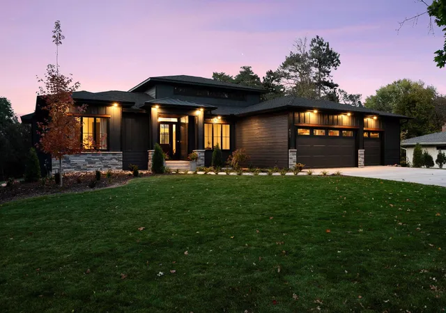 Photo 2 of Single family home for sale at 631 Callahan Pl, Saint Paul, MN 55118 | MLS# 7154254 | Listing updated on 2026-10-02