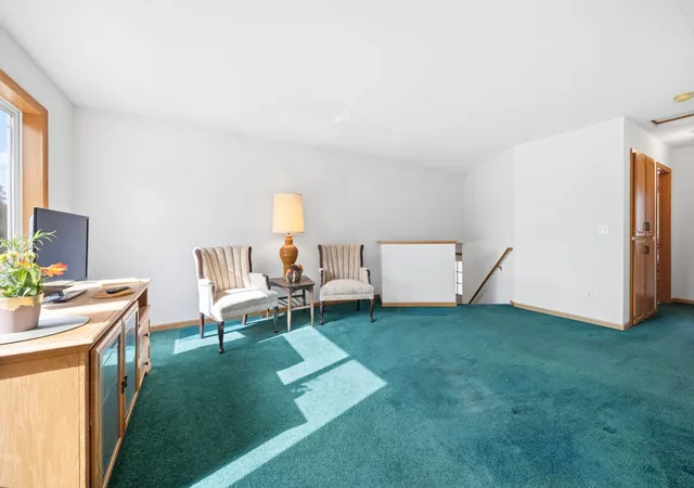 Photo 4 of Sale Pending at 524 Weaver Blvd, Anoka, MN 55303 | MLS# 7154271 | Listing updated on 2026-10-21