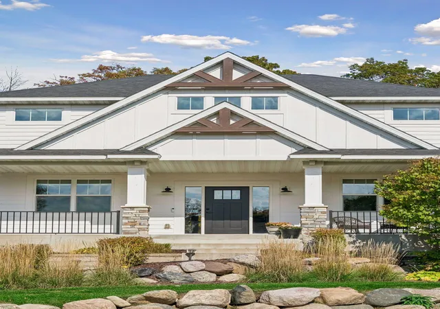 Photo 2 of Single family home for sale at 14610 4th Avenue N, Minneapolis, MN 55447 | MLS# 7154277 | Listing updated on 2026-10-20