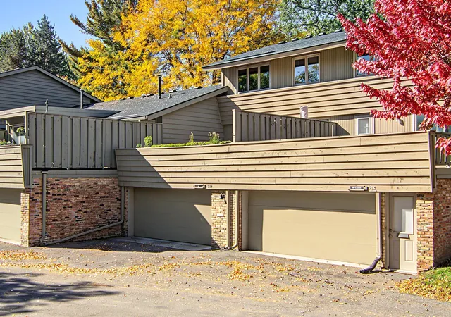 Photo 2 of Single family home for sale at 214 Windsor Ct, Saint Paul, MN 55112 | MLS# 7154288 | Listing updated on 2026-10-10
