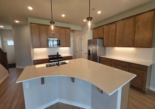 Photo 3 of Single family home for sale at 19206 Goldenrod Trl, Hamel, MN 55340 | MLS# 7154293 | Listing updated on 2026-10-04