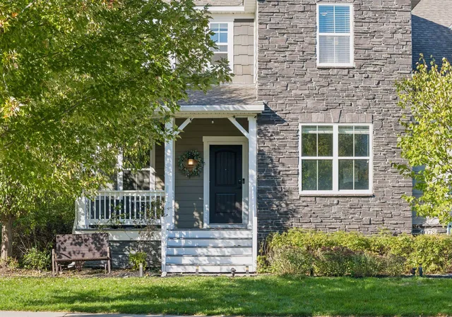 Photo 2 of Single family home for sale at 1078 Rosemary Cir, Chaska, MN 55318 | MLS# 7154311 | Listing updated on 2026-10-08