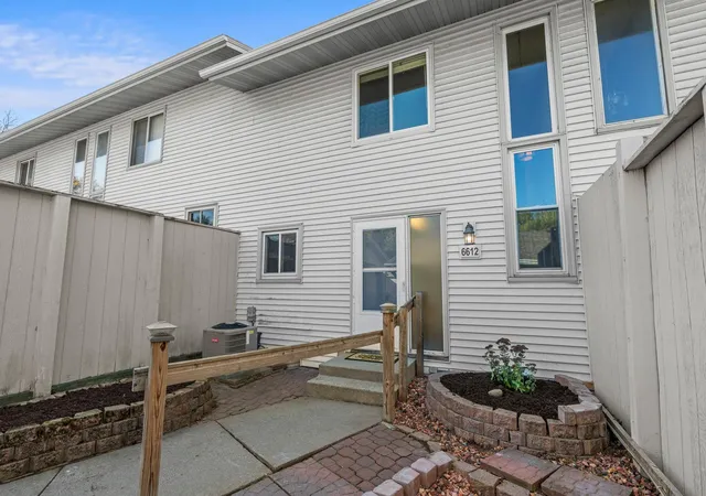 Photo 3 of Single family home for sale at 6612 Gretchen Ln N, Saint Paul, MN 55128 | MLS# 7154312 | Listing updated on 2026-10-23
