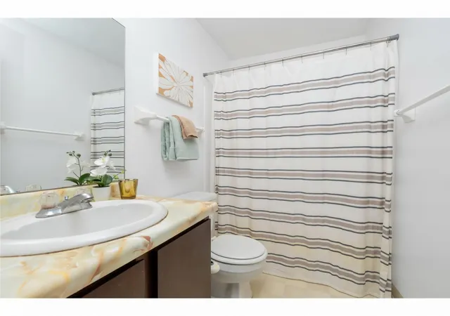Photo 4 of Condo for sale at 175 County Rd B2 E #429, Saint Paul, MN 55117 | MLS# 7154313 | Listing updated on 2026-10-03