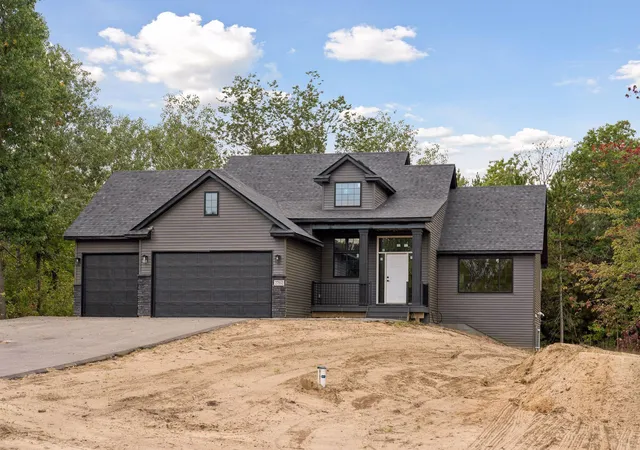 Photo 3 of Condo for sale at 27532 Dahlia Ct Nw, Isanti, MN 55040 | MLS# 7154339 | Listing updated on 2026-10-03